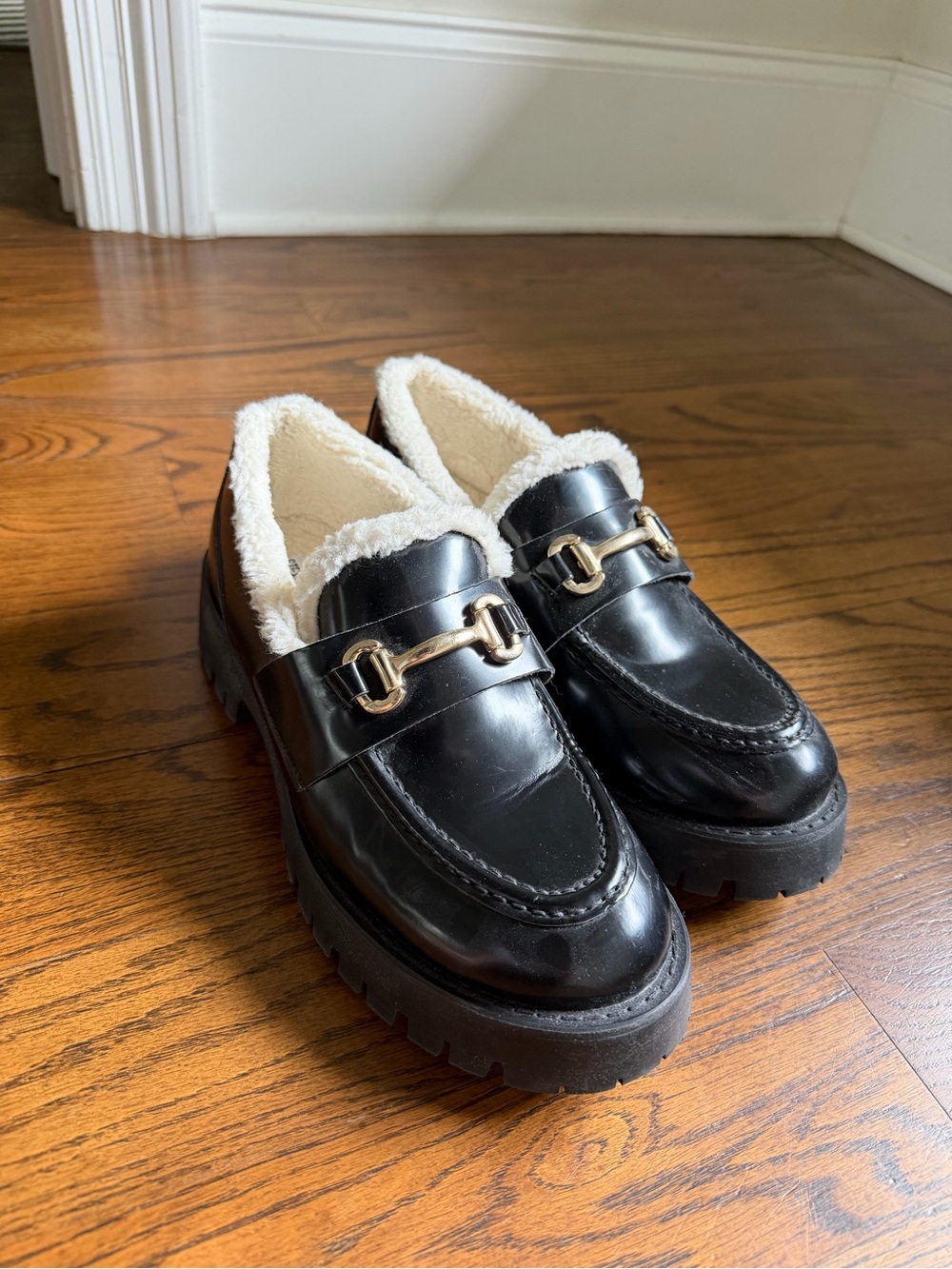 Steve Madden Black Loafers with Cream Faux-Shearling and Gold Bit Hardware